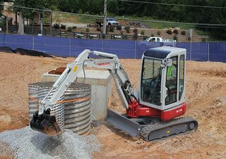 Мини екскаватори Takeuchi TB 138 FR