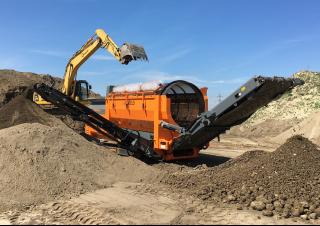 Мобилни пресевни инсталации (заводи) с барабан Rockster RTT720