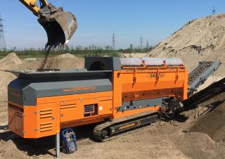 Мобилни пресевни инсталации (заводи) с барабан Rockster RTT720