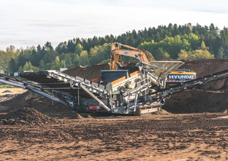 Мобилни скрининг инсталации (заводи) Metso Lokotrack ST2.8E