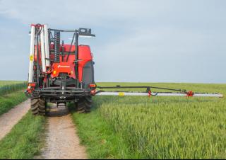 Монтируеми полеви пръскачки Kverneland iXter A10