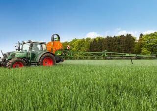 Монтируеми полеви пръскачки Amazone UF 1201 (24) 
