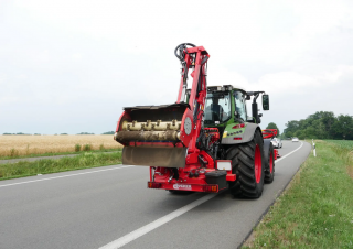 Оборудване за лятна поддръжка Наклонни косачки Dücker HDM 600  VMS 1200