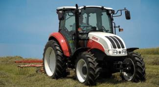 Превозни средства Общински трактори Steyr 4055 Kompakt S Basis