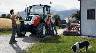 Превозни средства Общински трактори Steyr 4055 Kompakt S Basis