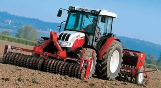 Превозни средства Общински трактори Steyr 4095 Kompakt Basis