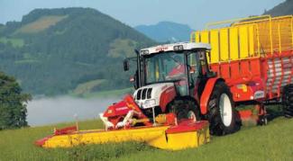 Превозни средства Общински трактори Steyr 4095 Kompakt Basis