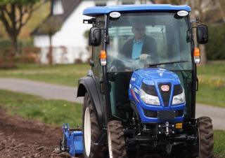 Превозни средства Общински трактори Iseki TG 6490