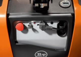 Пешеходна палетна количка BT LWE 130