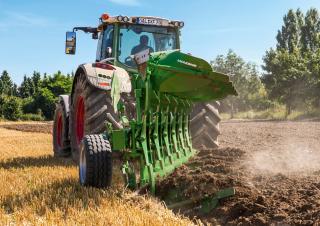 Плугове Amazone Cayron 200 V