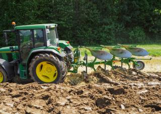 Плугове Amazone Cayros M 2-950