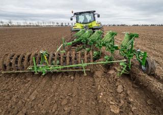 Плугове Amazone Cayros XS 5-950 S