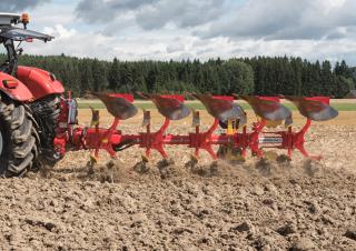 Плугове Pöttinger Servo 45 M plus