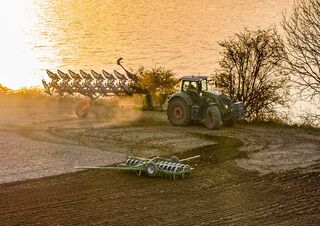 Плугове Amazone Tyrok 400