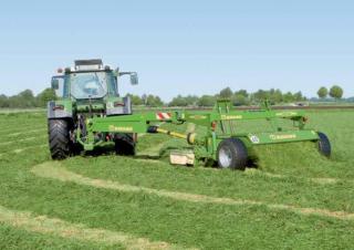 Прикачни дискови косачки с кондиционер Krone EasyCut 3200 CV