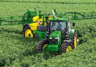 Прикачни полеви пръскачки John Deere M944i