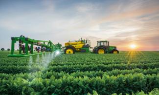 Прикачни полеви пръскачки John Deere M 962 i