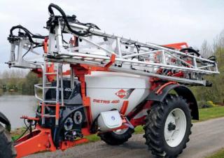 Прикачни полеви пръскачки Kuhn Metris 4100 TR4