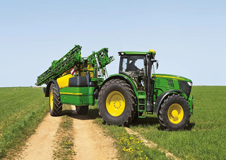 Прикачни полеви пръскачки John Deere R 944 i