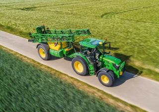 Прикачни полеви пръскачки John Deere R732i 