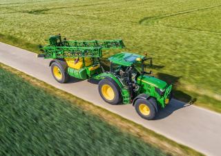 Прикачни полеви пръскачки John Deere R732i