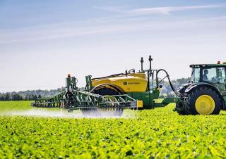 Прикачни полеви пръскачки John Deere R732i