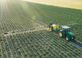 Прикачни полеви пръскачки John Deere R732i 