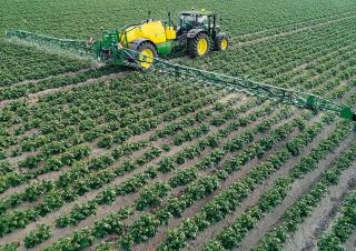 Прикачни полеви пръскачки John Deere R740i