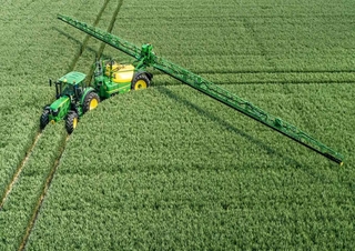 Прикачни полеви пръскачки John Deere R944i
