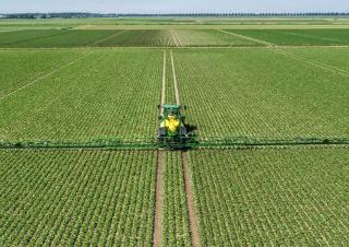 Прикачни полеви пръскачки John Deere R975i