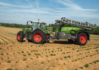 Прикачни полеви пръскачки Fendt Rogator 344