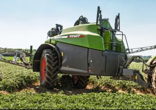 Прикачни полеви пръскачки Fendt Rogator 344