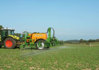 Прикачни полеви пръскачки Amazone UG 3000 Super (15) 