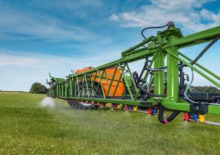 Прикачни полеви пръскачки Amazone UX 5201 Super (36) 