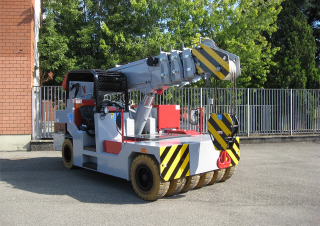 Промишлени подвижни кранове Valla 250 EC