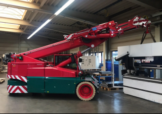 Промишлени подвижни кранове JMG MC 160