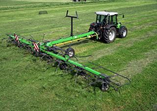 Ротационни сенообръщачки DEUTZ-FAHR CoM 5222