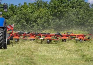 Ротационни сенообръщачки Kuhn GF 13003 T