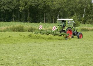 Ротационни сенообръщачки Krone KW 8.82/8