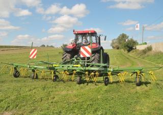 Ротационни сенообръщачки Pronar PWP 770