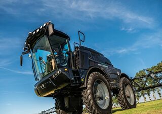 Самоходни полеви пръскачки Amazone Pantera 4504 S (36)