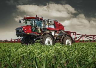 Самоходни полеви пръскачки Case IH Patriot 4350