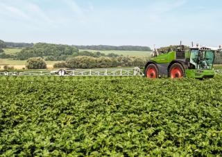 Самоходни полеви пръскачки Fendt Rogator 655