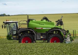Самоходни полеви пръскачки Fendt Rogator 665 
