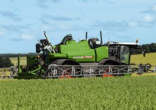 Самоходни полеви пръскачки Fendt Rogator 665 
