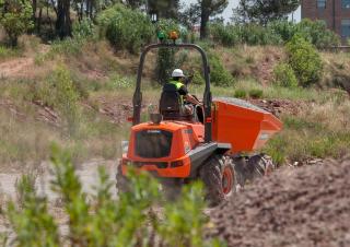 Колесни самосвали Ausa D 601 AHG 