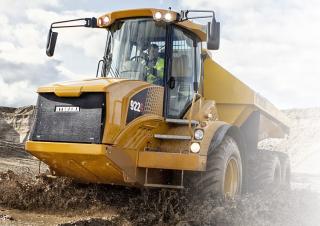 Съчленени самосвали Hydrema 922G