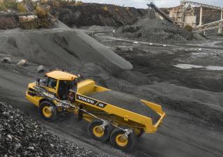 Съчленени самосвали Volvo A25G