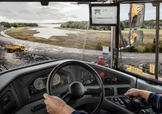 Съчленени самосвали Volvo A25G