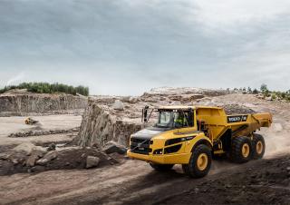 Съчленени самосвали Volvo A25G